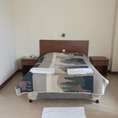 Hotel Ta Ta Chino Ла-Бригада Экстерьер фото